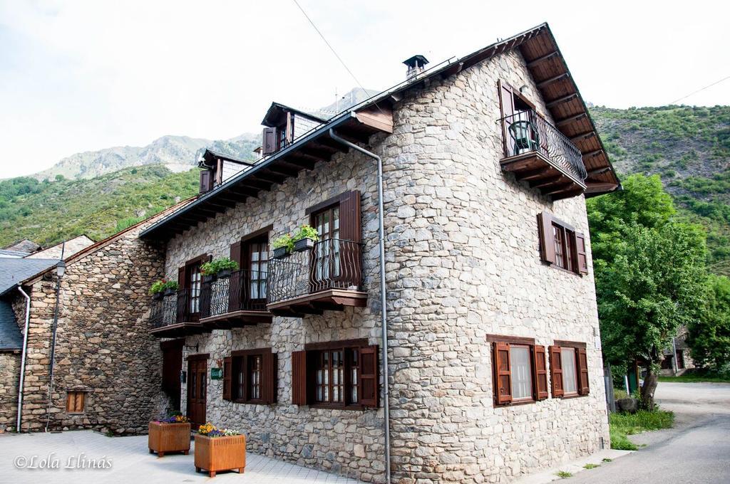 Sisquet Apartaments Эрильяваль Экстерьер фото